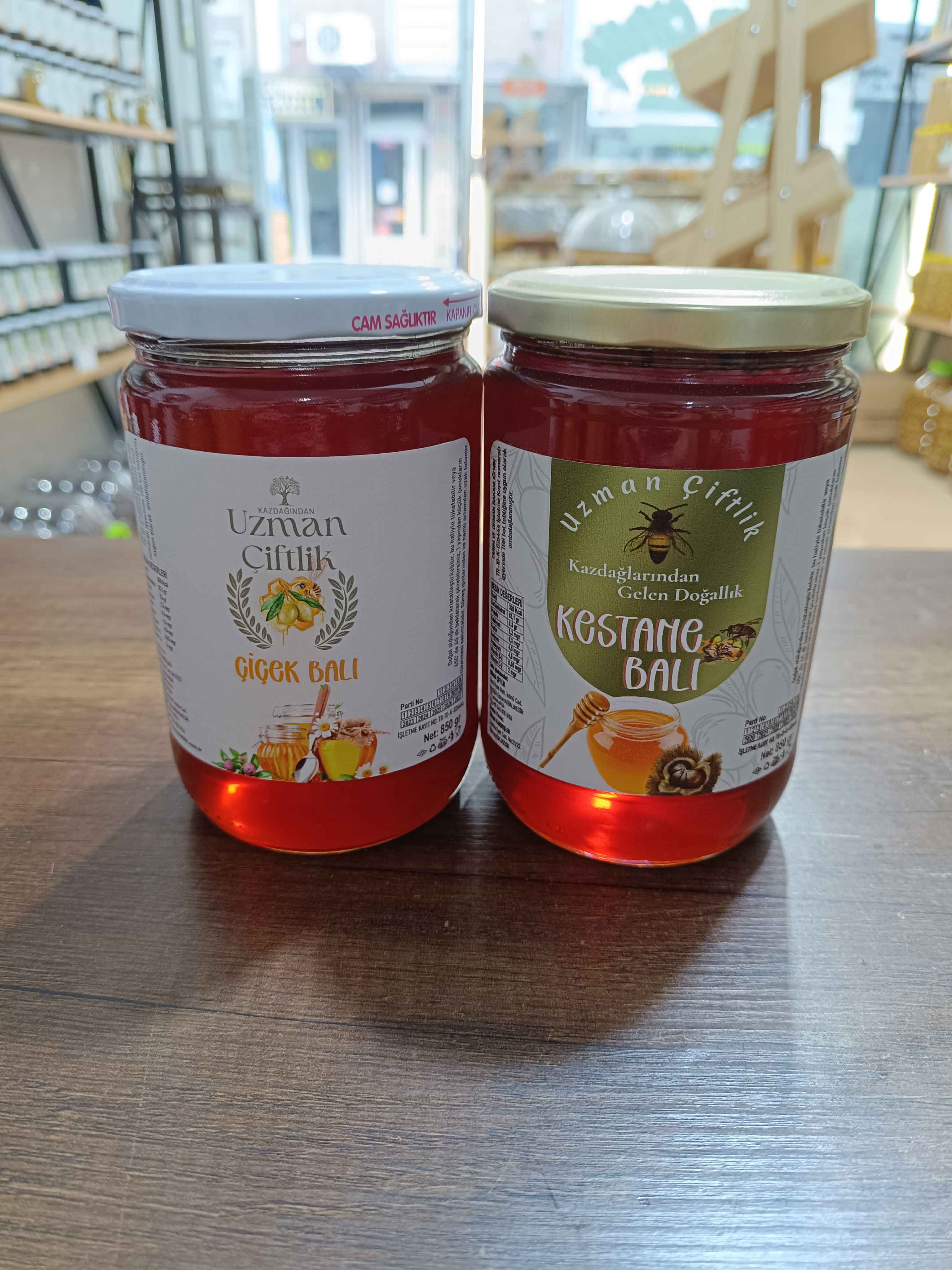 Çiçek Balı (850 gr) - Kestane Balı (850 gr) 